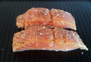 Recette de Pavé de saumon grillé à la crème de ciboulette